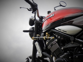 Kit fixation pour amortisseur de direction