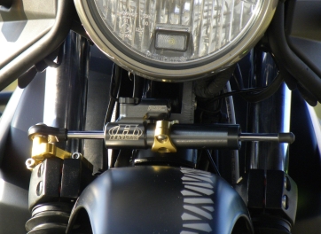 Kit fixation pour amortisseur de direction