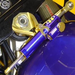 Kit montage pour amortisseur de direction Hyperpro SUZUKI GSXR 600 1997 2000