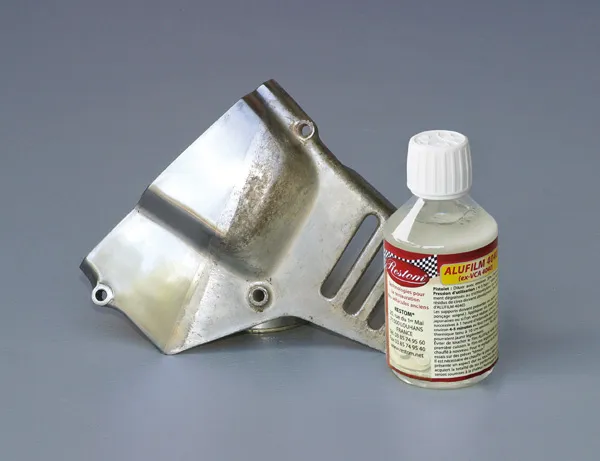 VERNIS CARTER MOTEUR #ALUFILM4040