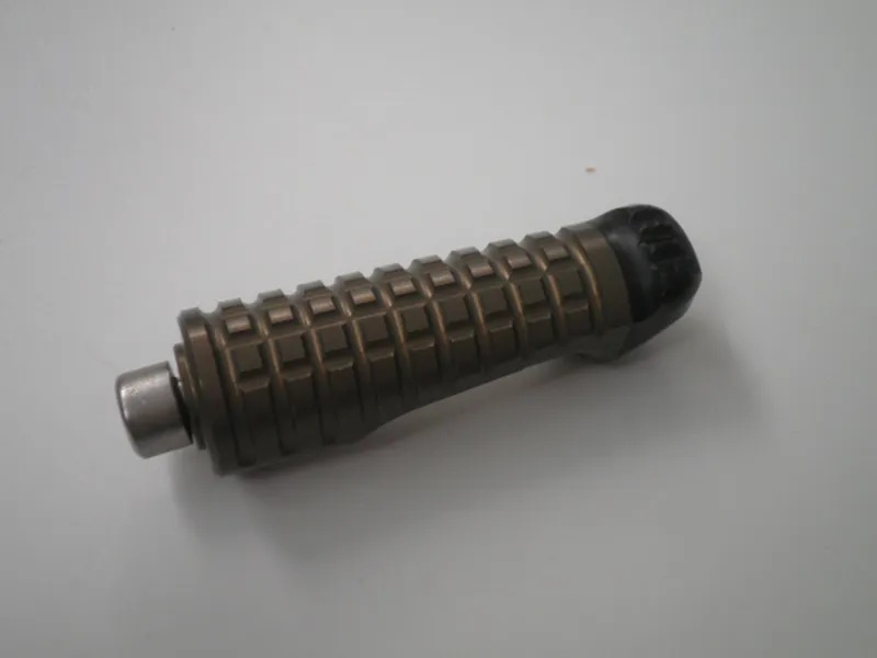 Repose pieds de remplacement pour commandes reculées SBK