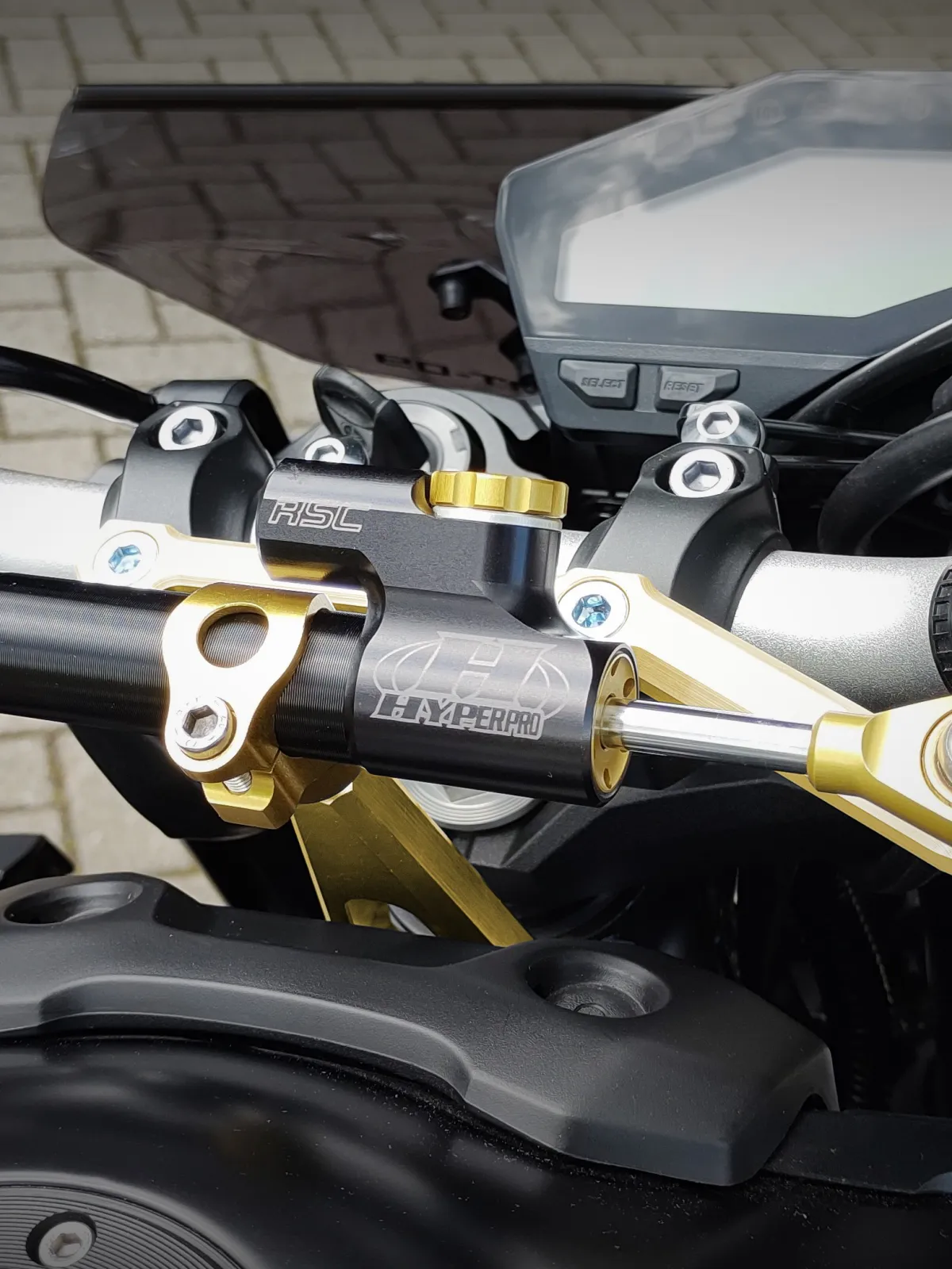 Kit montage pour amortisseur de direction Hyperpro YAMAHA MT-09 2013 2020