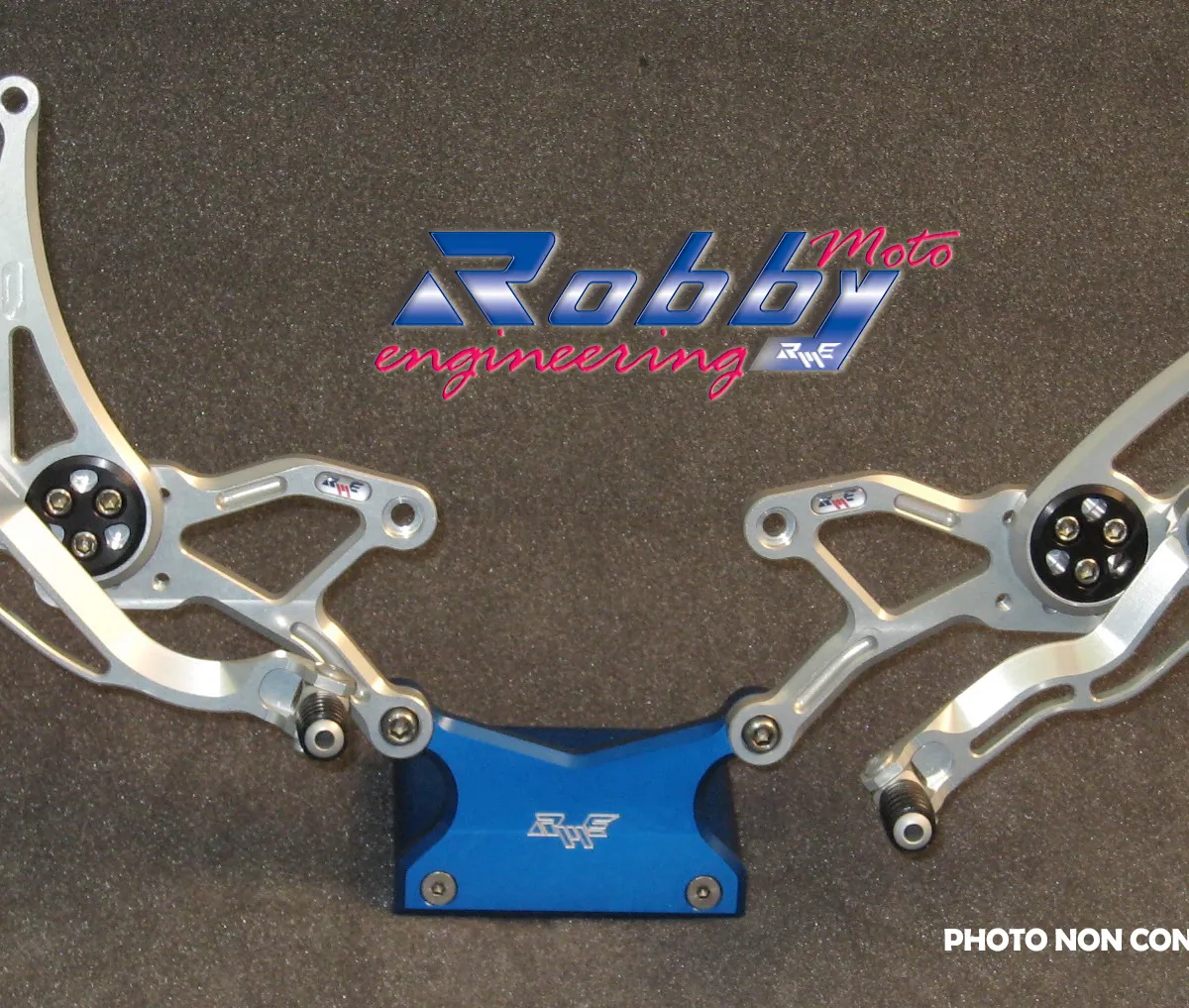 Commandes reculées Robby Moto modèle RACE HONDA CBR1000RR 2008 2016